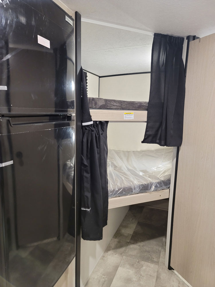 best bunkhouse travel trailer under 6000 lbs