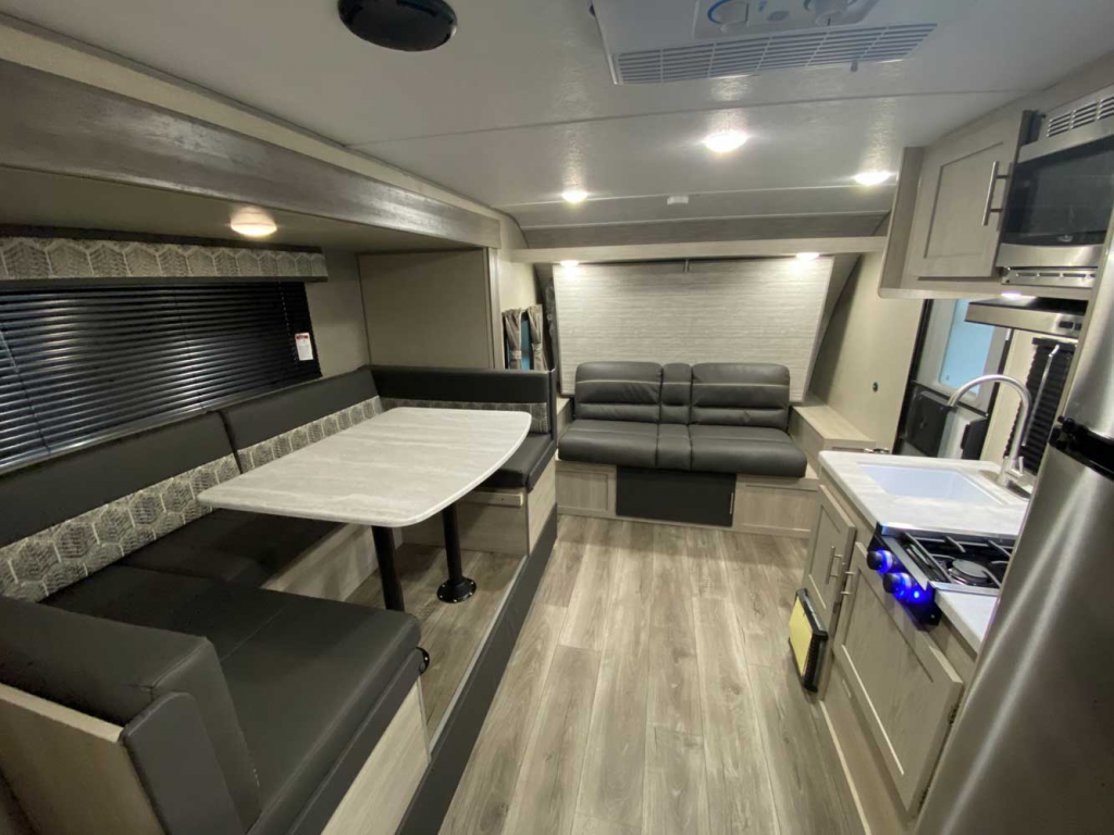 best bunkhouse travel trailer under 6000 lbs