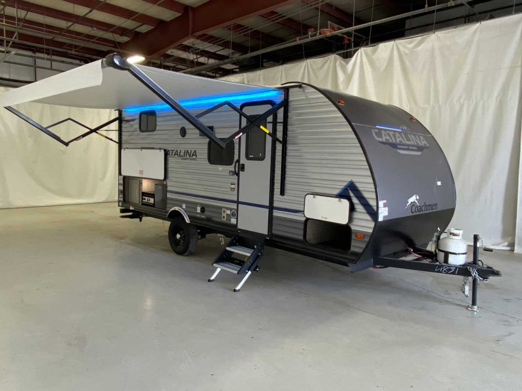 bunkhouse travel trailer under 9000 lbs