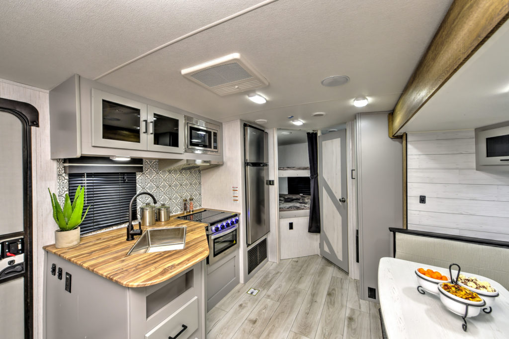 bunkhouse travel trailer 2023