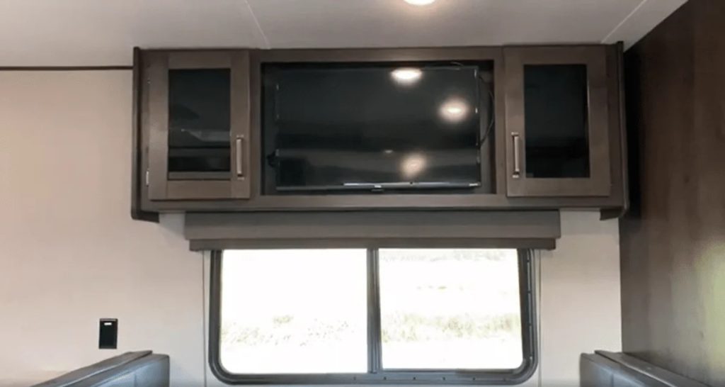 cabinet space In the Transcend 297QB