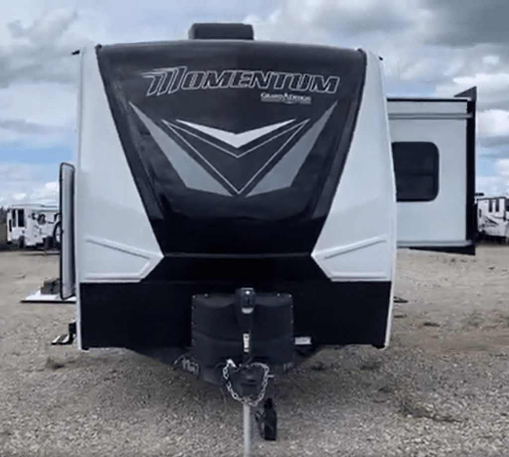 2023 Momentum 25G tow front