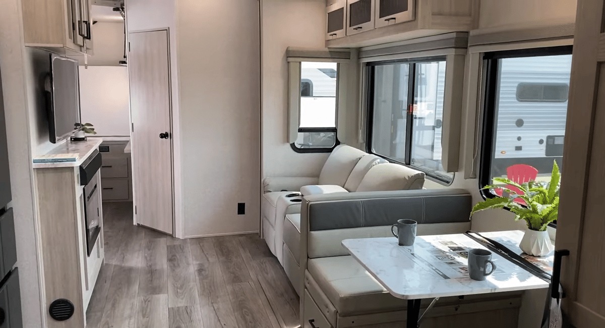 WHAT’S NEW IN 2024 FROM EAST TO WEST RV TRAVEL TRAILERS & FIFTH WHEELS