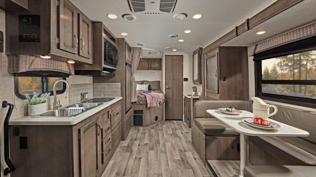 Jayco-redhawk-SE-class-c-rv-motorhome-interior