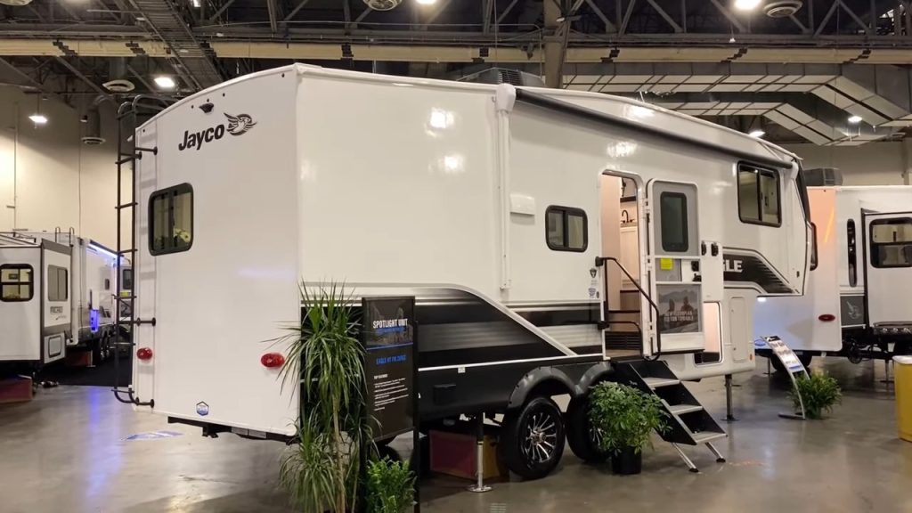 Jayco Eagle HT 26RE side view