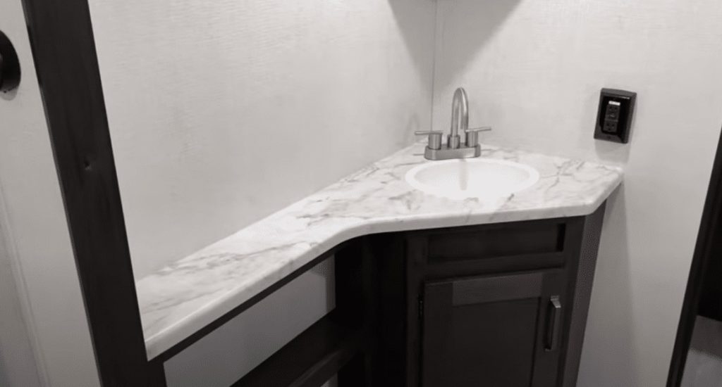 The Grand Design Transcend 245RL bathroom sink