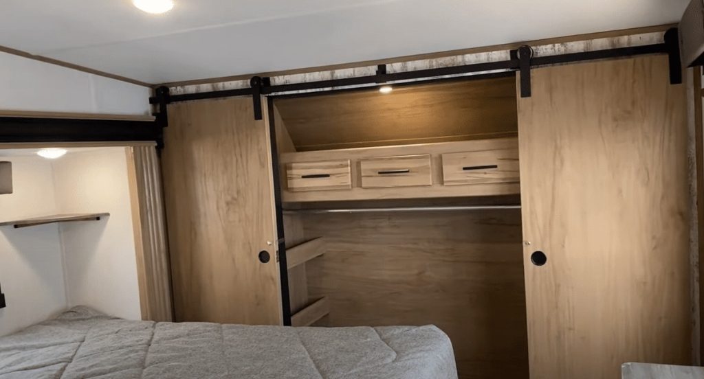 4500PACK14D bedroom storage