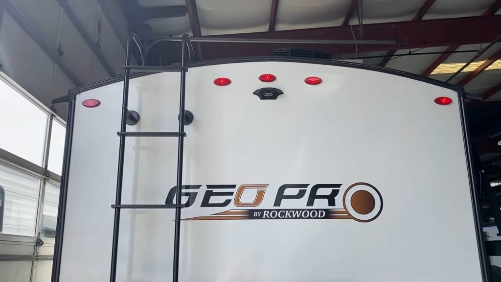 Geo Pro 20FKS exterior