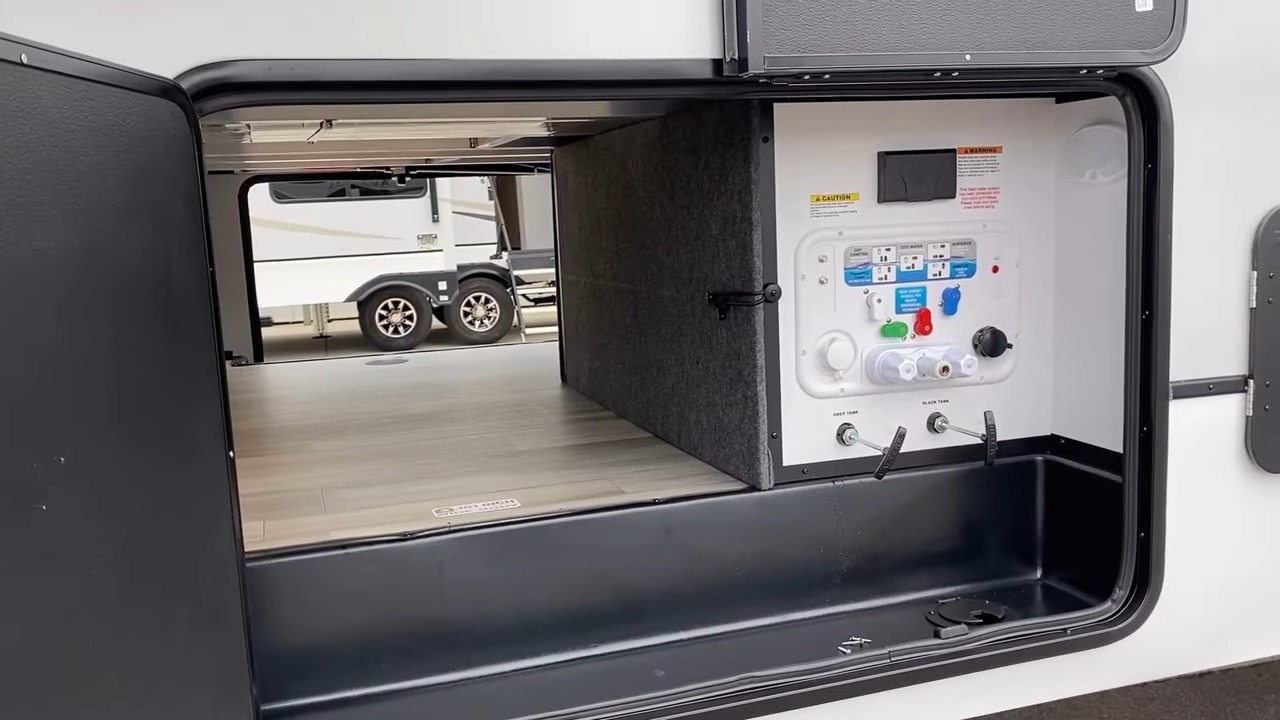 Different From Any Other Fifth Wheel! — 2024 Avenue 37MBR Fifth Wheel ...