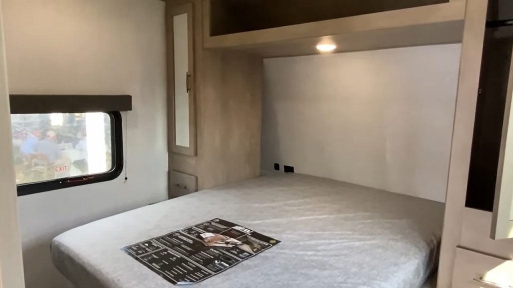 22MAV bedroom