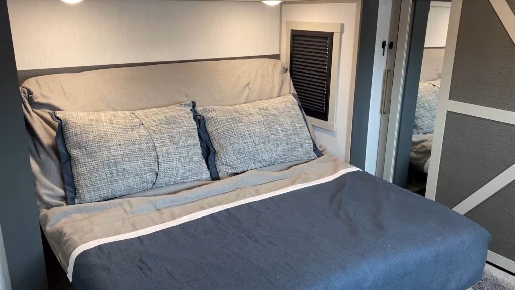 2024 Heritage Glen 320View bedroom