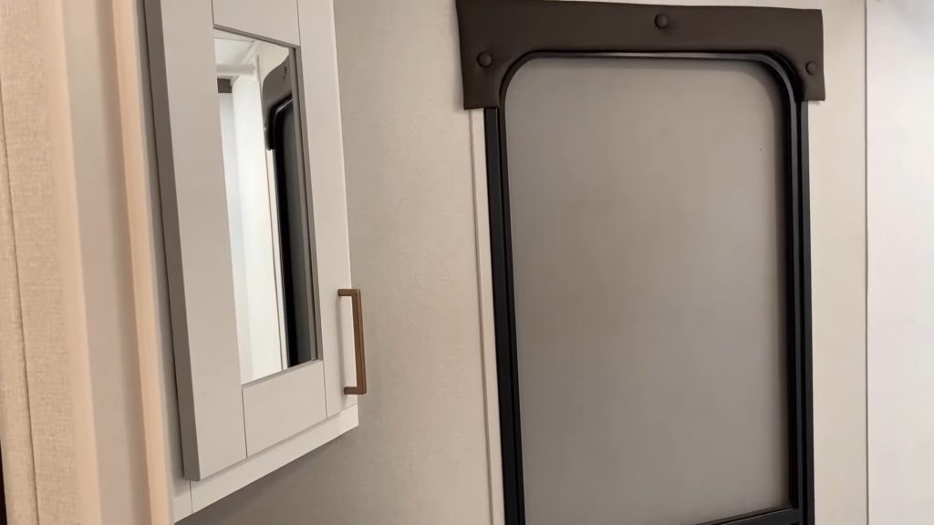 2024 North Trail 27DBH bathroom