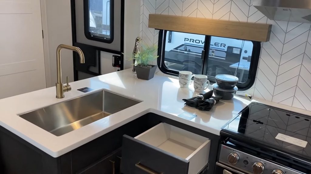 2024 North Trail 27DBH kitchen