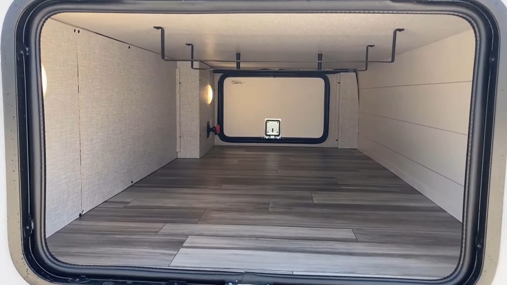 2024 White Hawk 27RB exterior