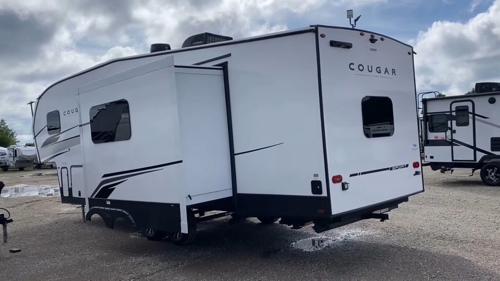 2024 Cougar 2700BH exterior