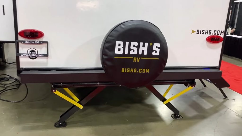 2024 MPG 2100RB exterior