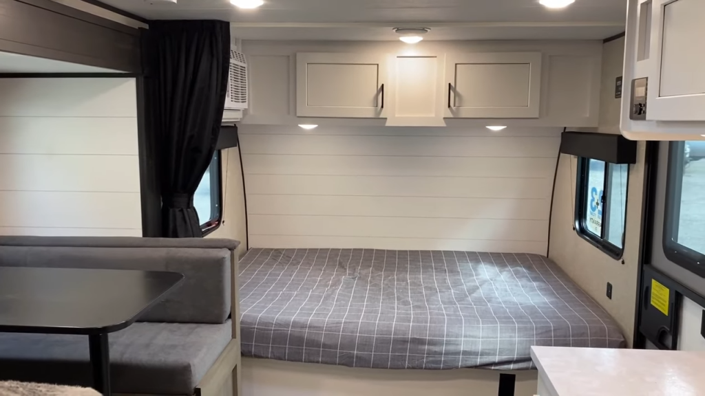 travel trailer with bunks and queen bed