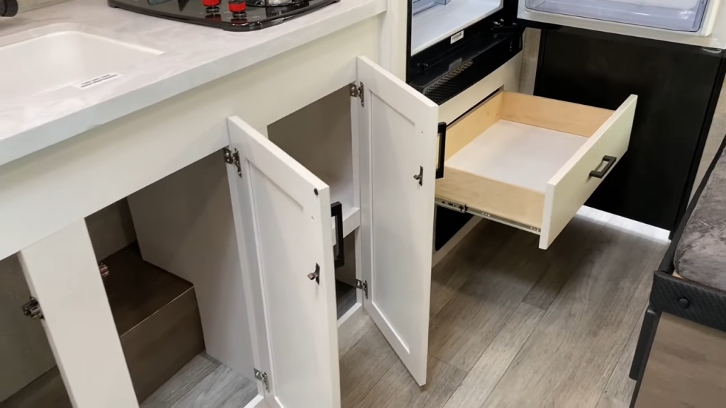 kitchen storage 