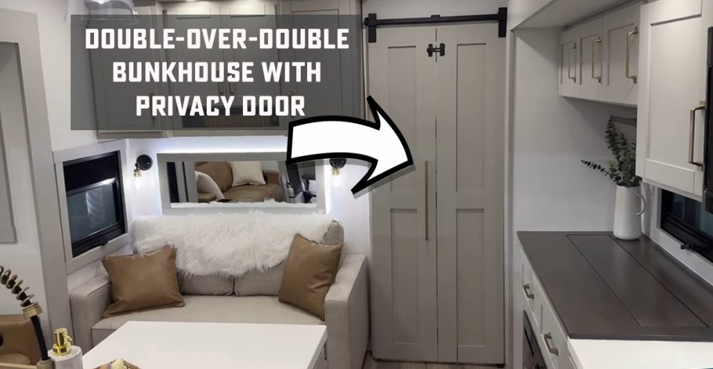 Z 3110 Bunkhouse privacy Door