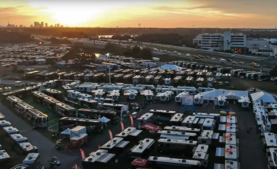 RVs lined up outside at the Tampa rv show