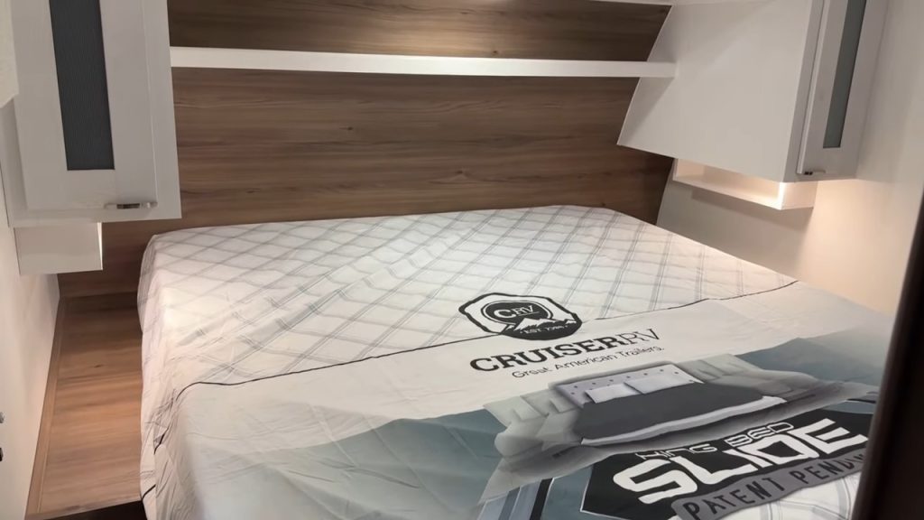 2024 MPG 3100BH bedroom