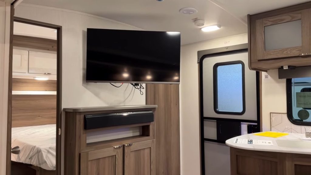 living area mpg 3100bh