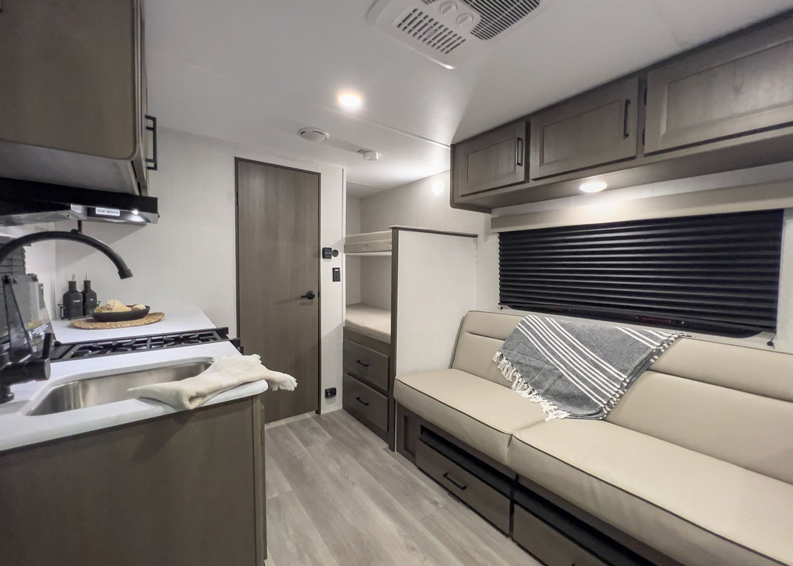 9 Best SUV Towable Campers Under 5,000 lbs (2025)