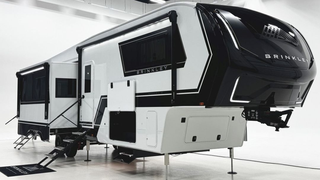 Exterior of Z 3420 5th wheel