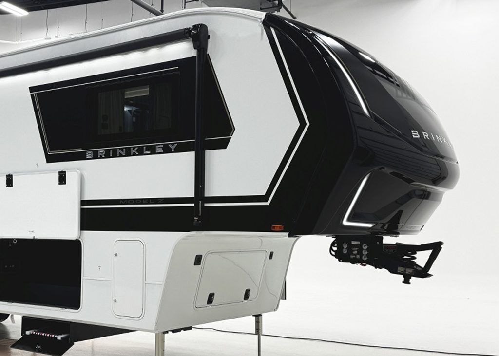 Front of Brinkley Z 3420 Showing hitch